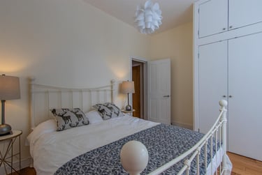 2 bed flat, Howard Gardens, Adamstown, Cardiff, CF240EF - Image 7